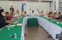 Le dan palo a Gilberto Lorenzo; descartan propuesta para que sindicato se apropie de parque