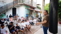 Reciben colonos de El Mangal a Juan Carlos Castro