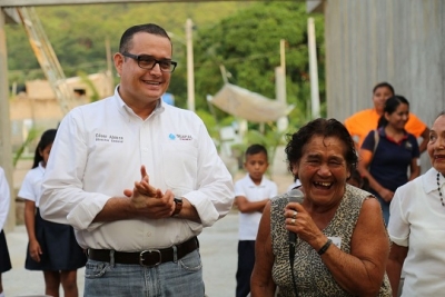 Culmina César Abarca con 16 años de rezago en Vista Volcanes