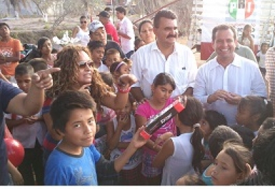 En el PRI festejamos a nuestros niños: Gustavo