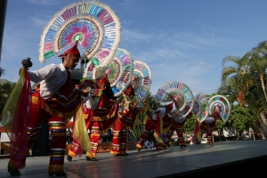 Inaugura Candelaria Tovar la Feria de Comunidades Indígenas