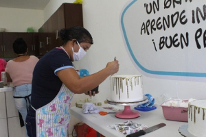 Inicia DIF Bahía la inscripción a talleres de capacitación gratuitos