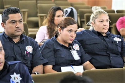 Capacitan a funcionarios municipales de Bahía para proteger derechos de niñas, niños y adolescentes