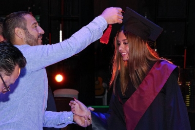 Apadrina Víctor Bernal a egresados del COBAEJ 07