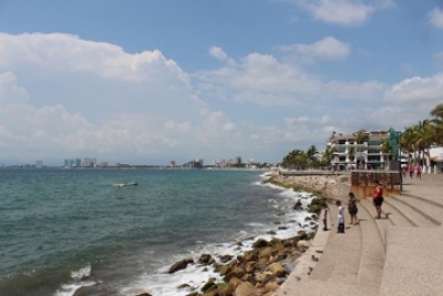 Estiman que mar de fondo no afectará playas de Puerto Vallarta