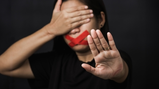 Combate Fiscalía del Estado la violencia de género y vincula a 119 imputados